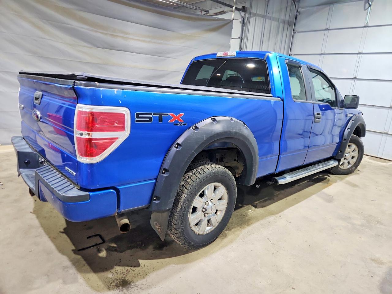 2013 Ford F150 Super Cab Blue vin: 1FTFX1EF4DKF30216