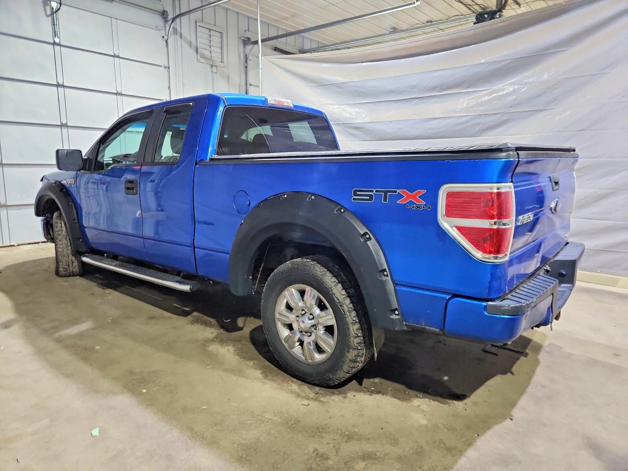 2013 Ford F150 Super Cab Blue vin: 1FTFX1EF4DKF30216