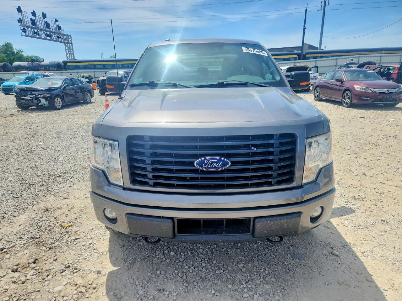2014 Ford F150 Super Cab Silver vin: 1FTFX1EF4EFB75526