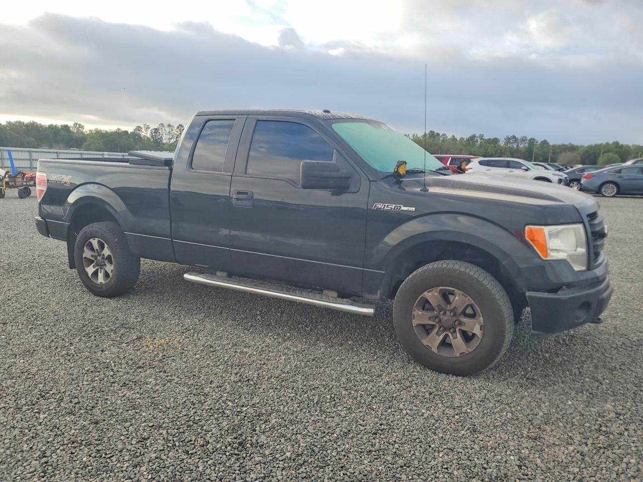 2014 Ford F150 Super Cab Black vin: 1FTFX1EF4EFC58244