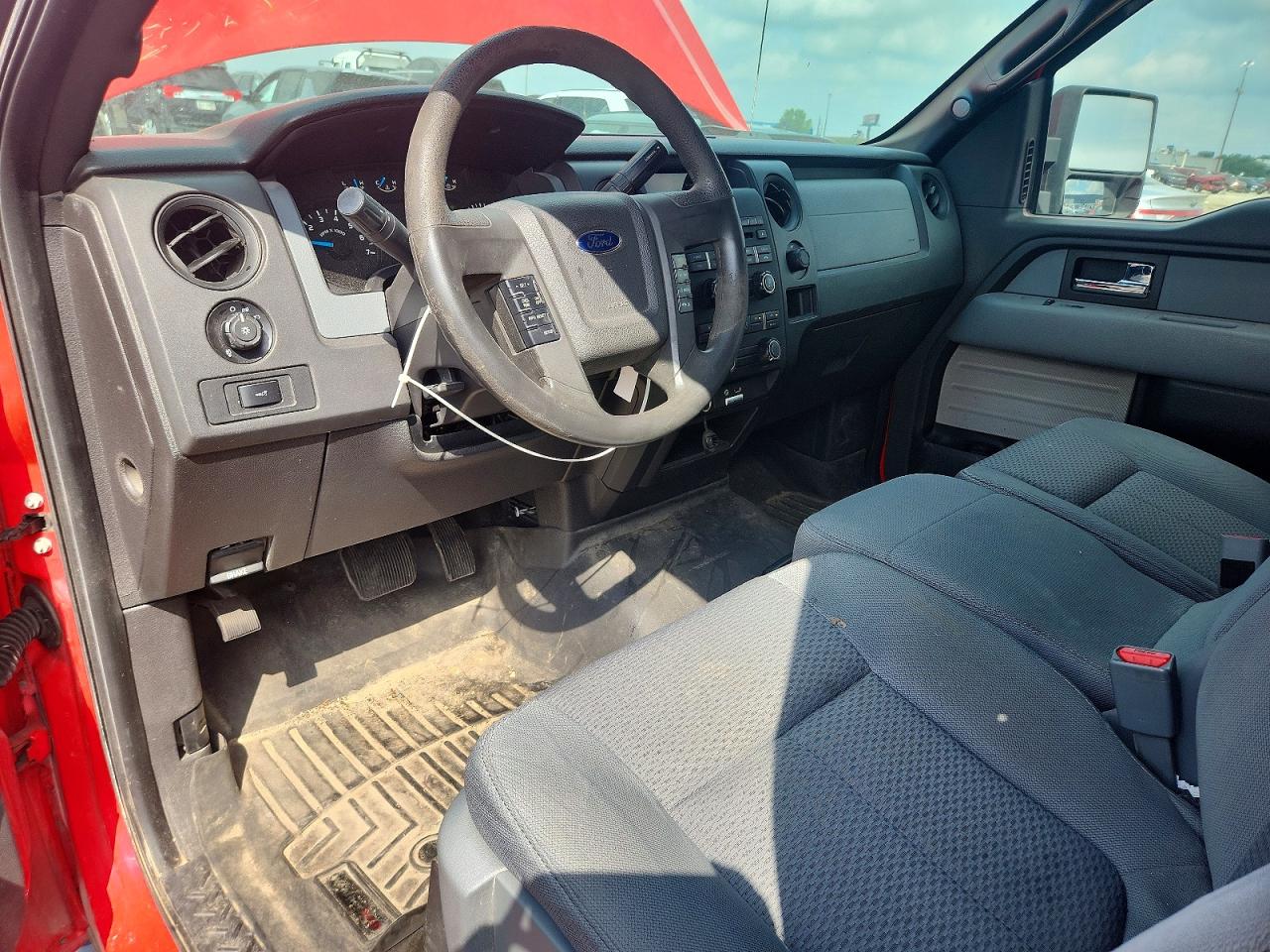 2014 Ford F150 Super Cab Red vin: 1FTFX1EF4EKD90024