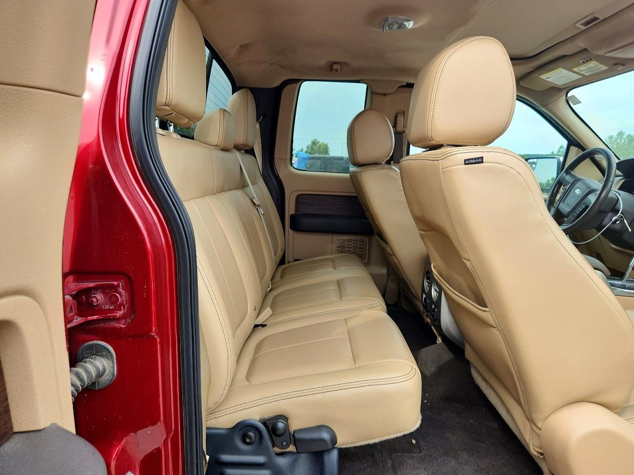 2014 Ford F150 Super Cab Burgundy vin: 1FTFX1EF4EKE64204