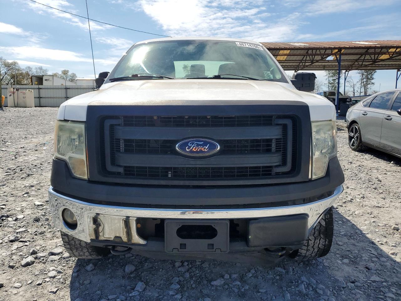 2014 Ford F150 Super Cab White vin: 1FTFX1EF4EKE74179