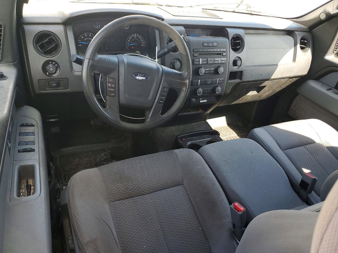 2014 Ford F150 Super Cab White vin: 1FTFX1EF4EKE74179