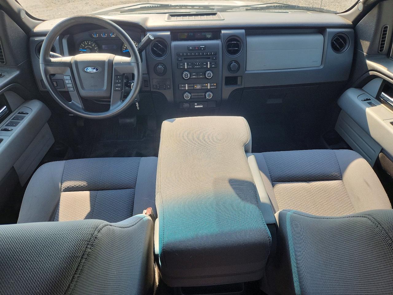 2014 Ford F150 Super Cab White vin: 1FTFX1EF4EKG22590