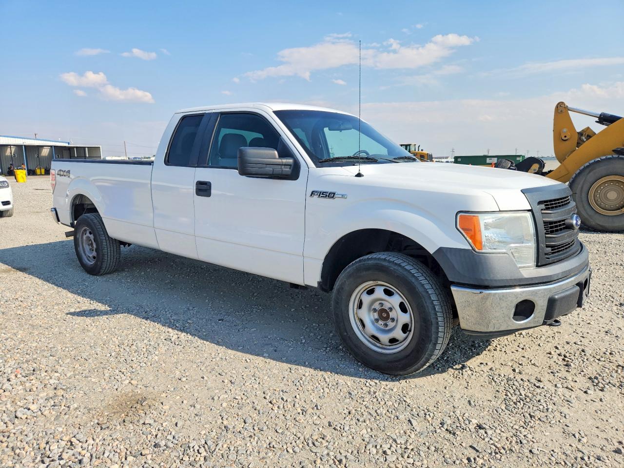 2014 Ford F150 Super Cab White vin: 1FTFX1EF4EKG22590