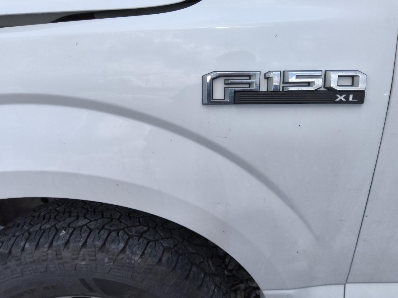 2015 Ford F150 Super Cab Белый vin: 1FTFX1EF4FFB00309 Damage: Left Front Fender, Chipped, 2