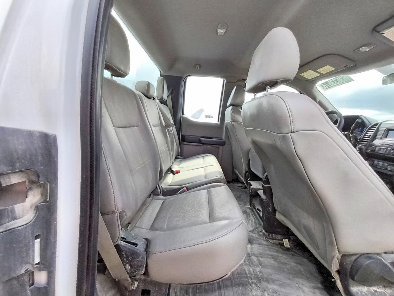 2015 Ford F150 Super Cab Белый vin: 1FTFX1EF4FFB00309