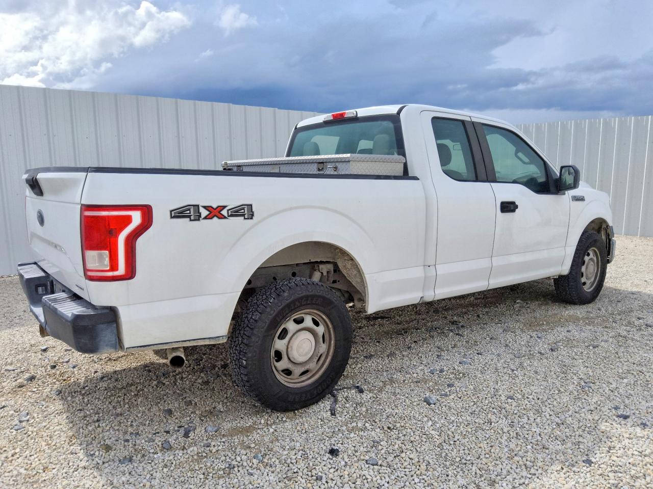 2015 Ford F150 Super Cab Белый vin: 1FTFX1EF4FFB00309