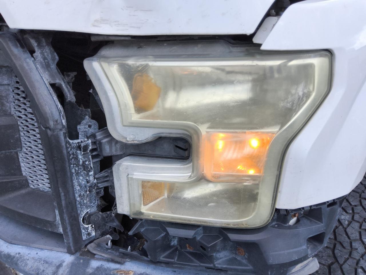 2015 Ford F150 Super Cab Белый vin: 1FTFX1EF4FFB00309 Damage: Left Head Lamp, Faded, Repair Required