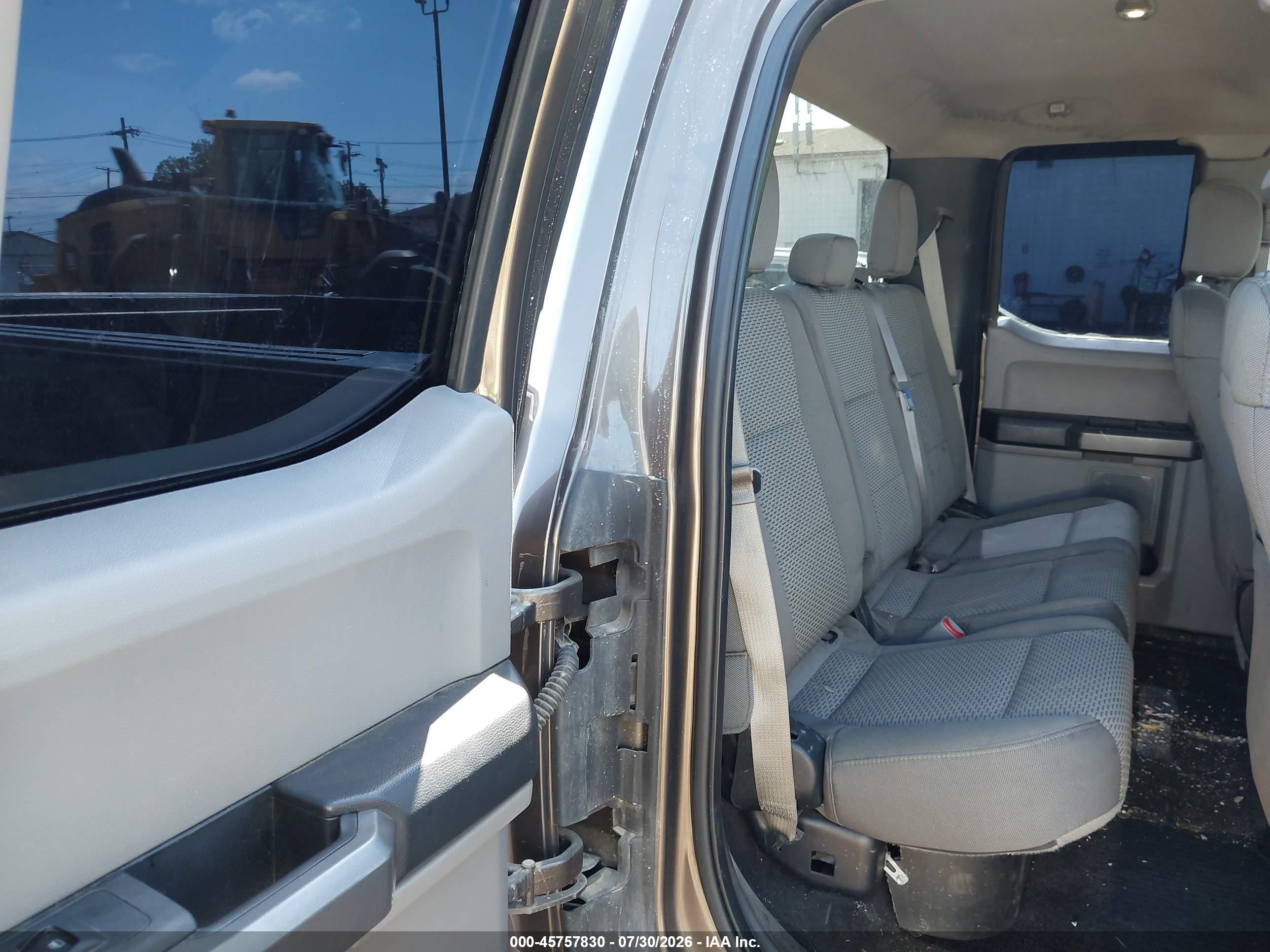 2015 Ford F-150 Xlt Коричневый vin: 1FTFX1EF4FFC04914