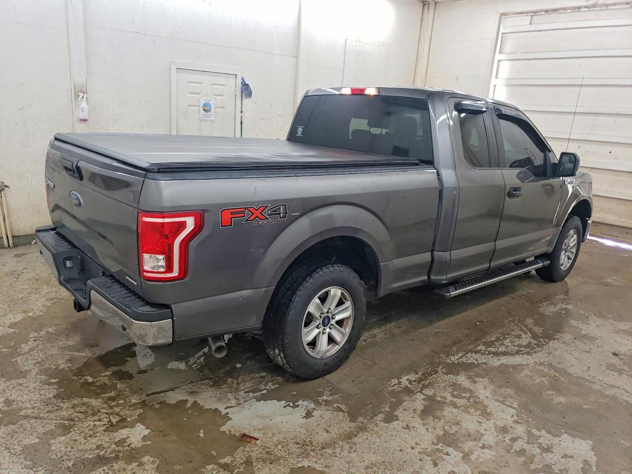 2015 Ford F150 Super Cab Gray vin: 1FTFX1EF4FKF21406