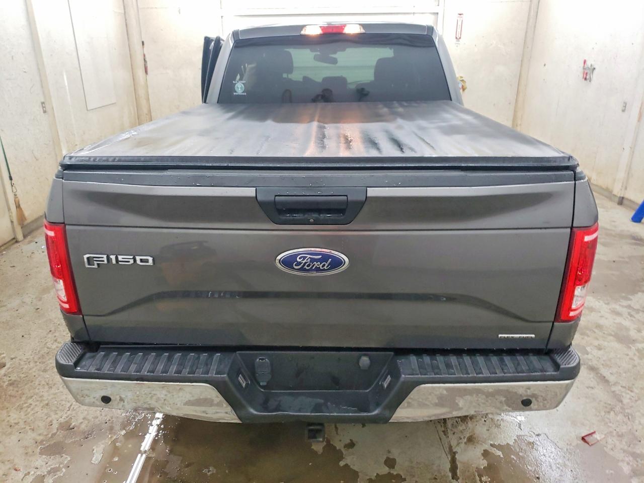 2015 Ford F150 Super Cab Gray vin: 1FTFX1EF4FKF21406