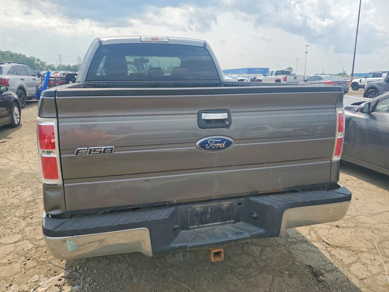 2011 Ford F150 Super Cab Gray vin: 1FTFX1EF5BFA39434