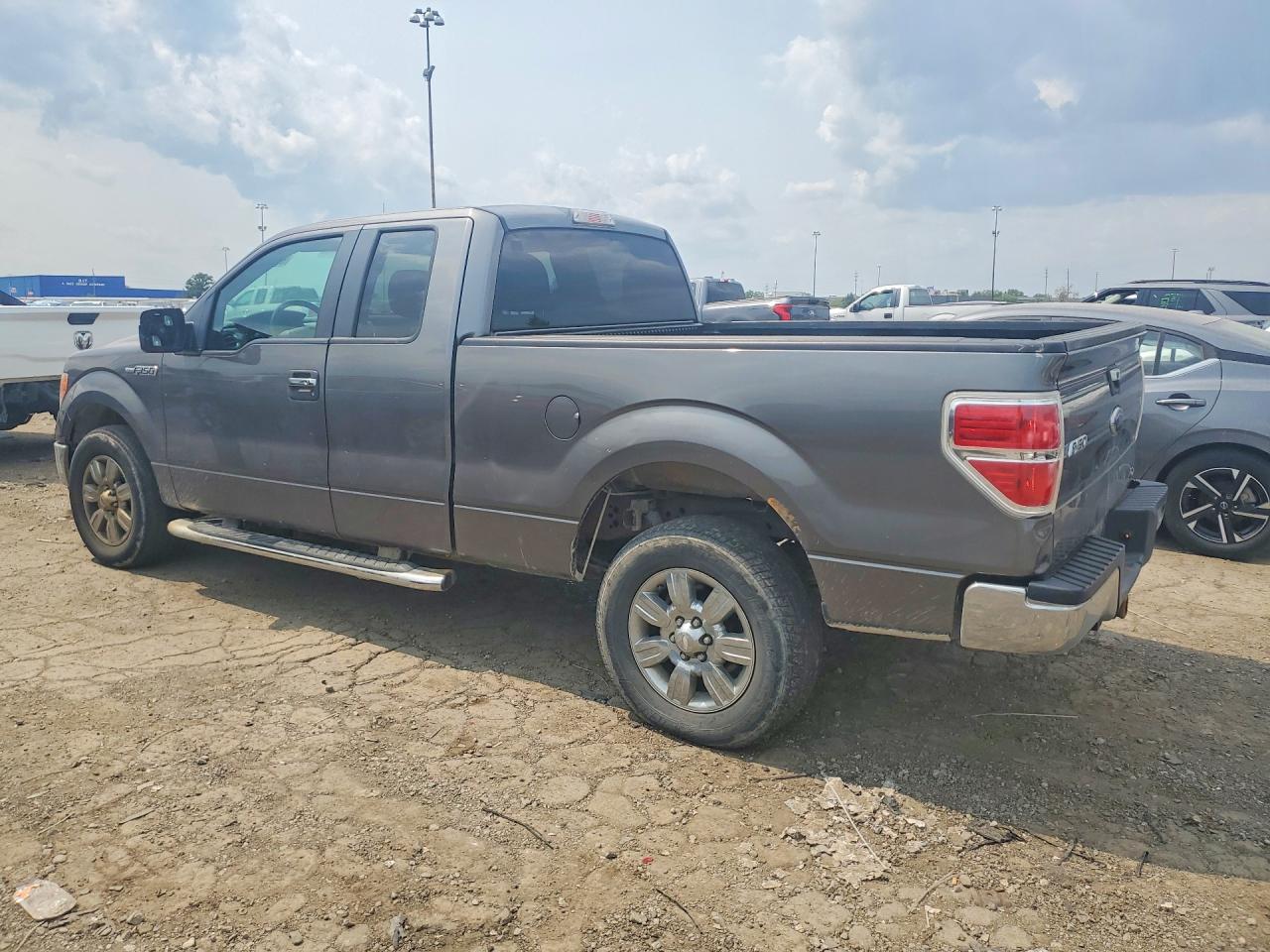 2011 Ford F150 Super Cab Gray vin: 1FTFX1EF5BFA39434