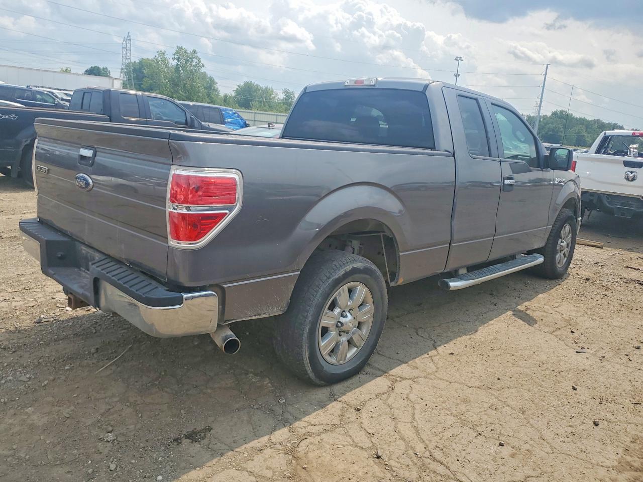 2011 Ford F150 Super Cab Gray vin: 1FTFX1EF5BFA39434