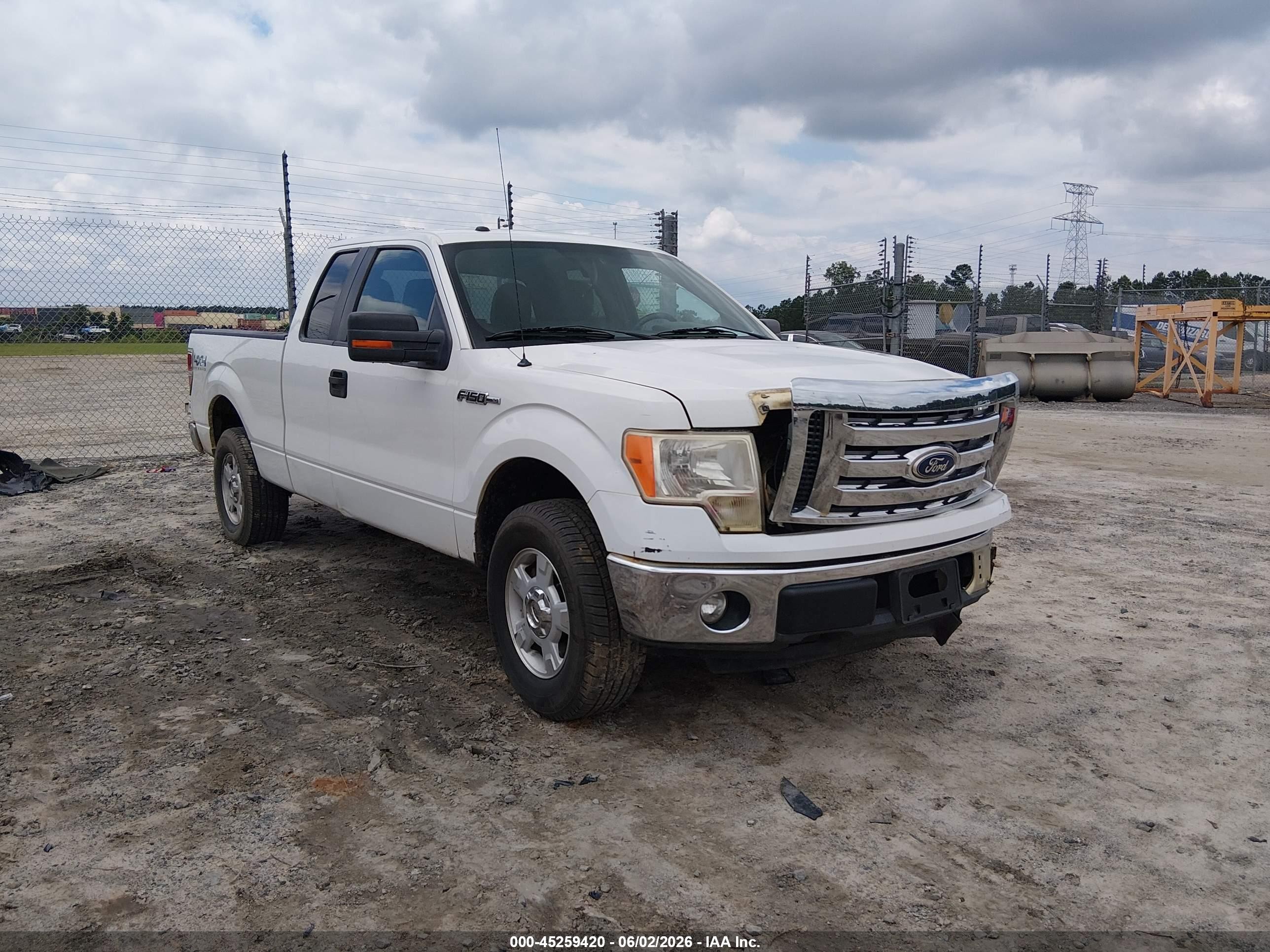 2011 Ford F-150 Xlt White vin: 1FTFX1EF5BFA49588