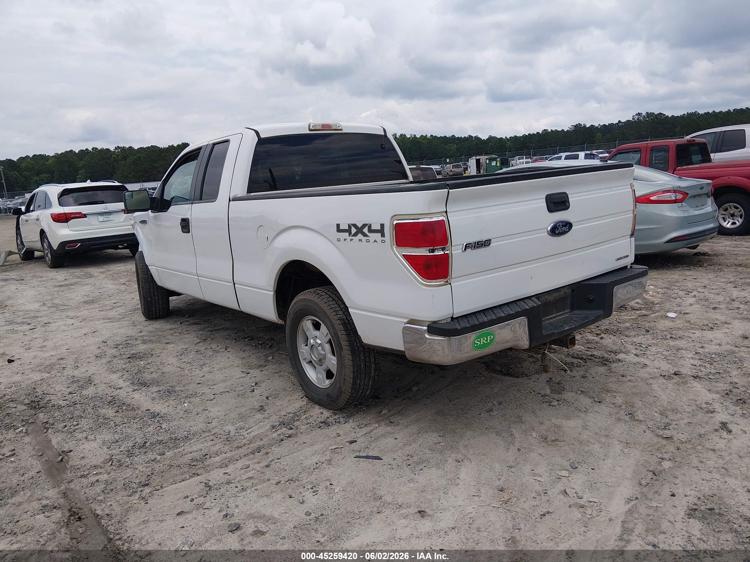 2011 Ford F-150 Xlt White vin: 1FTFX1EF5BFA49588