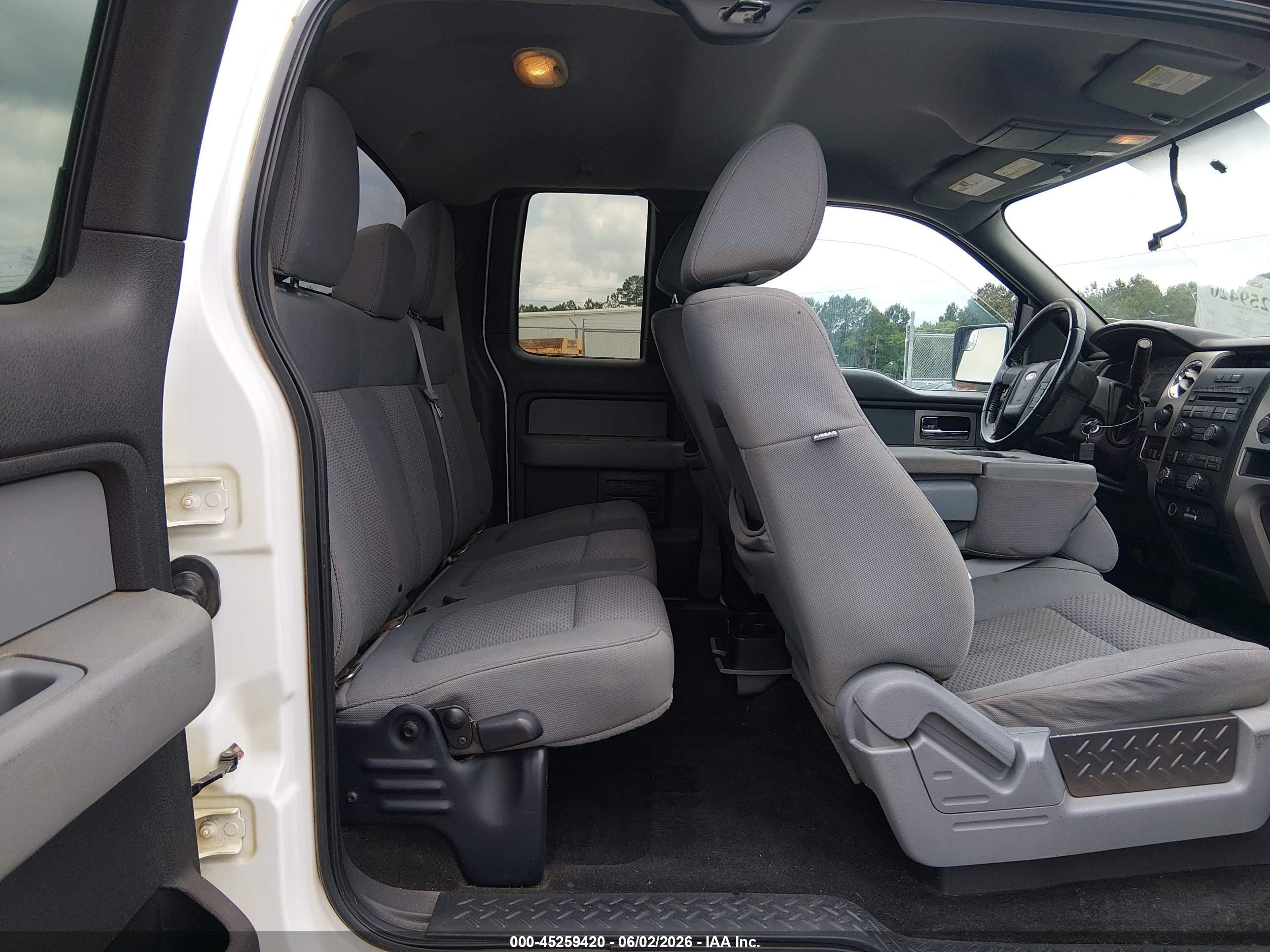 2011 Ford F-150 Xlt White vin: 1FTFX1EF5BFA49588