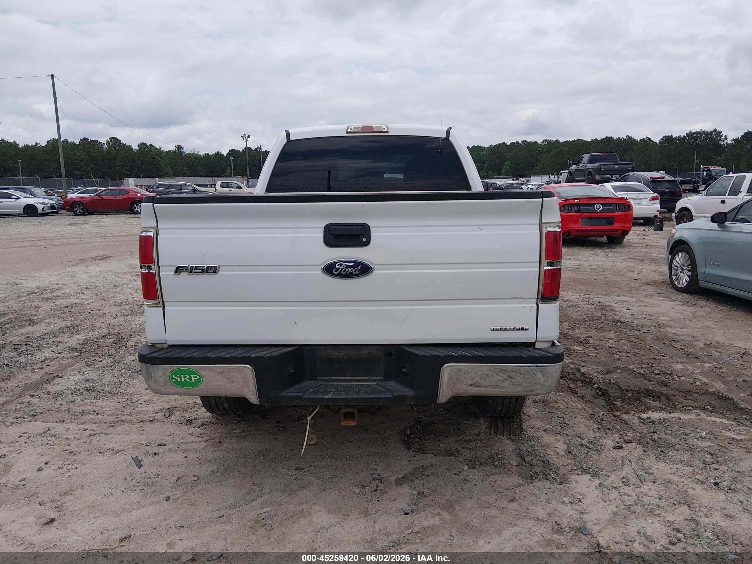 2011 Ford F-150 Xlt White vin: 1FTFX1EF5BFA49588