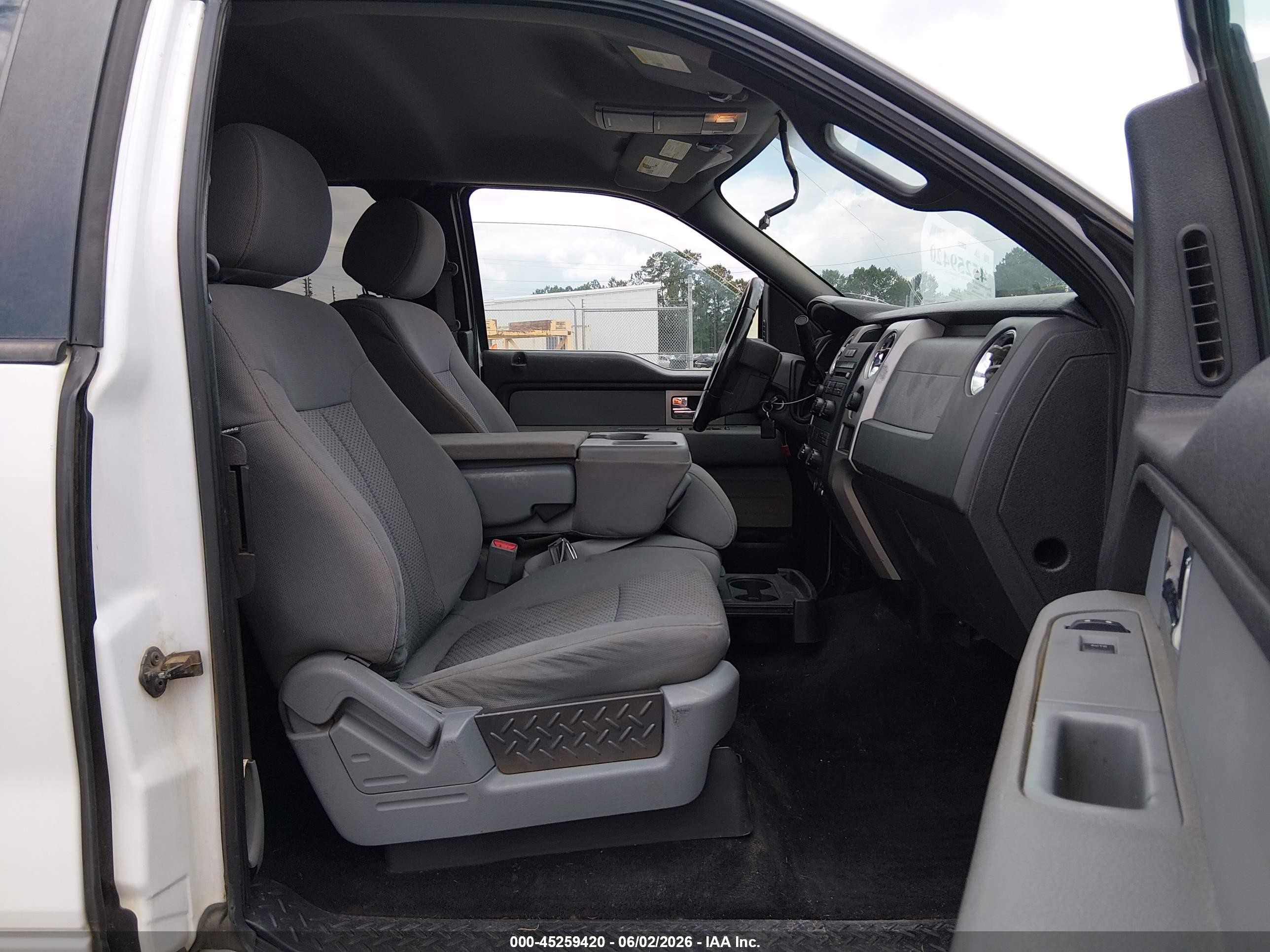 2011 Ford F-150 Xlt White vin: 1FTFX1EF5BFA49588