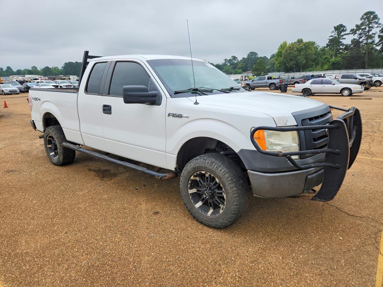 2011 Ford F-150 Белый vin: 1FTFX1EF5BFB46399