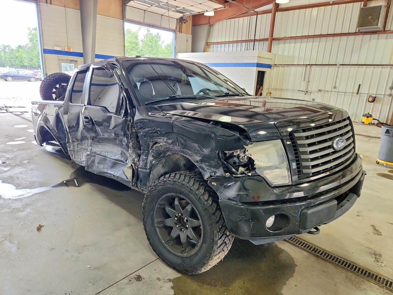 2011 Ford F150 Super Cab Black vin: 1FTFX1EF5BFC47930