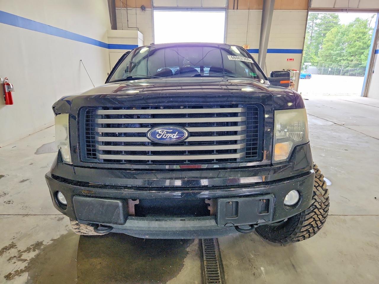 2011 Ford F150 Super Cab Black vin: 1FTFX1EF5BFC47930