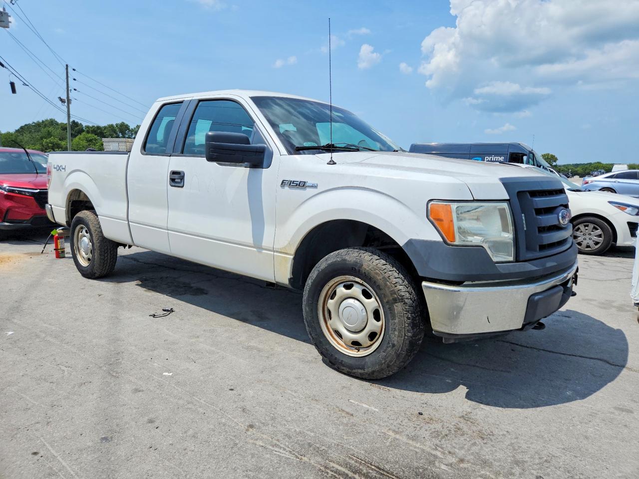 2012 Ford F150 Super Cab White vin: 1FTFX1EF5CFA94192