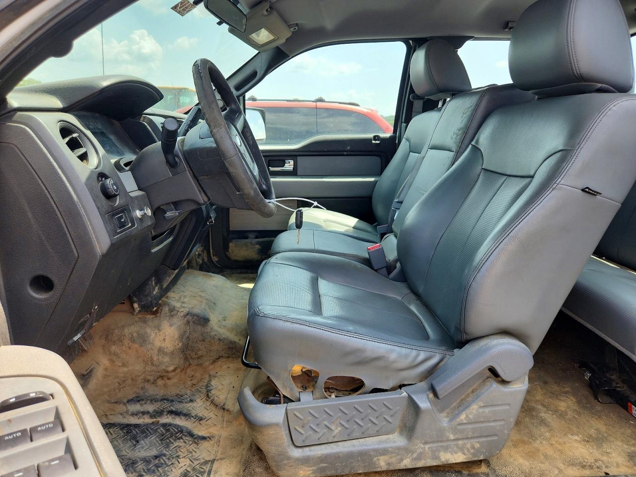 2012 Ford F150 Super Cab White vin: 1FTFX1EF5CFA94192