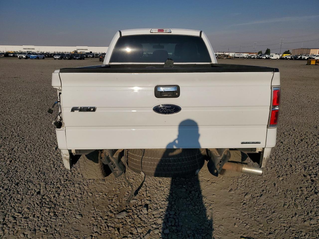 2012 Ford F150 Super Cab White vin: 1FTFX1EF5CFC36363