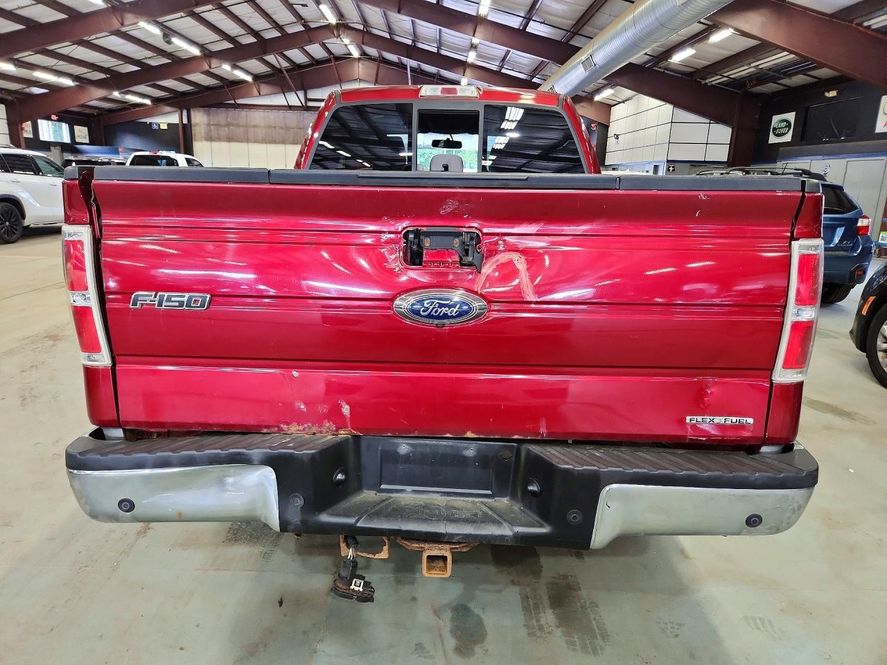 2013 Ford F150 Super Cab Red vin: 1FTFX1EF5DFB58457