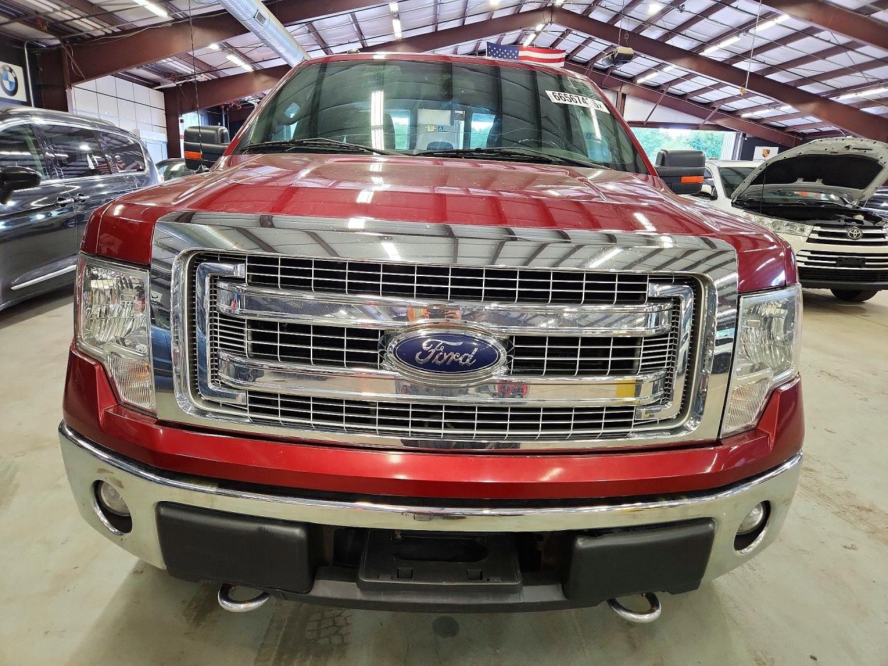 2013 Ford F150 Super Cab Red vin: 1FTFX1EF5DFB58457