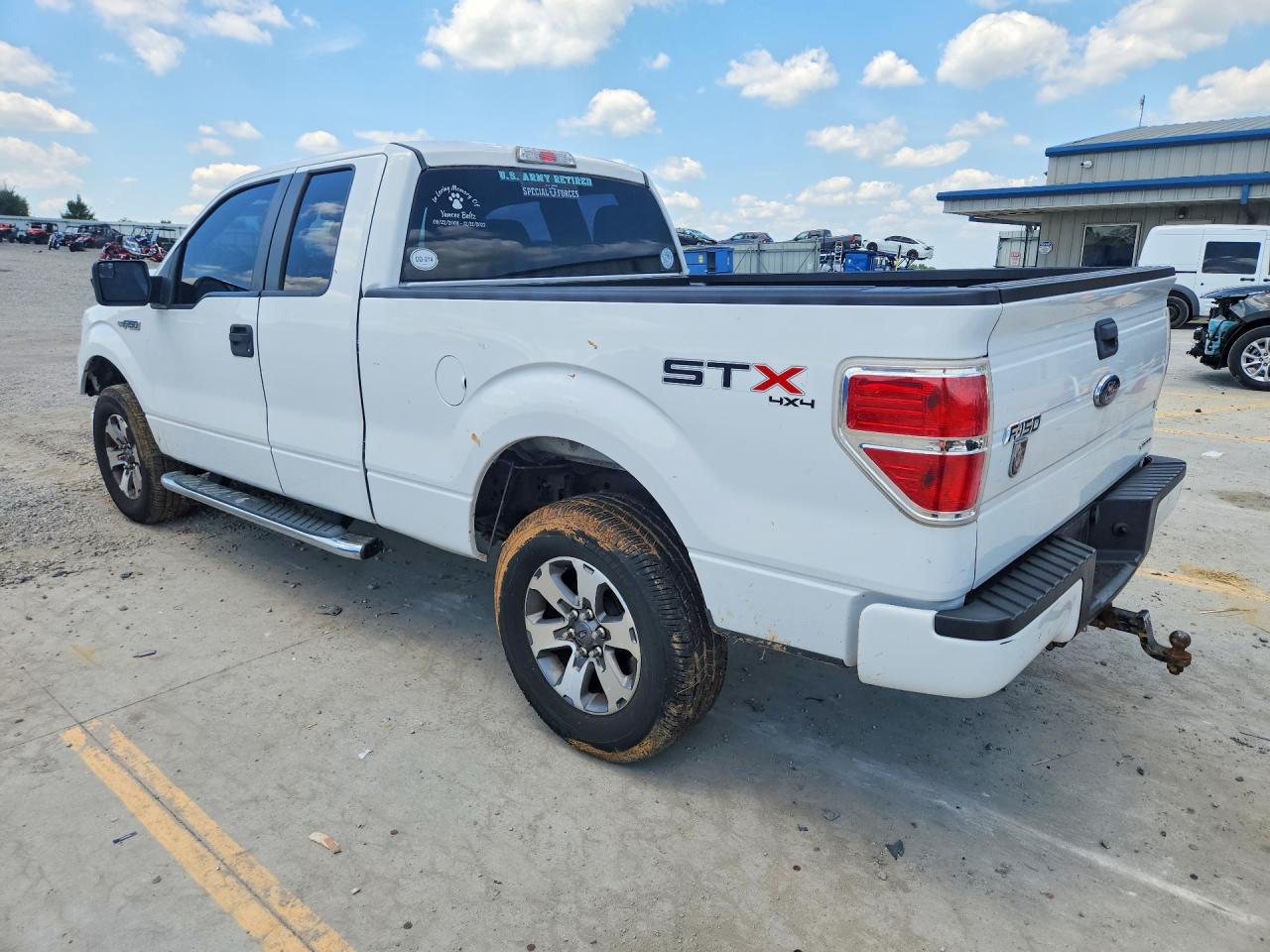 2013 Ford F150 Super Cab White vin: 1FTFX1EF5DFC93342