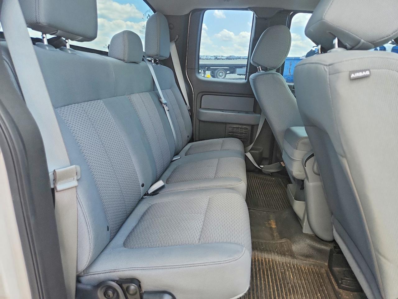 2013 Ford F150 Super Cab White vin: 1FTFX1EF5DFC93342