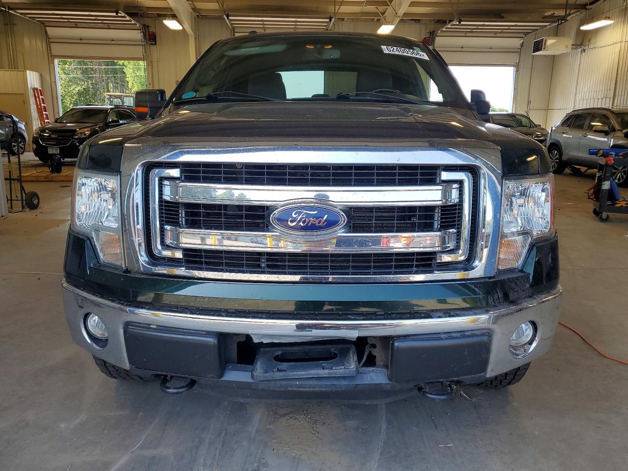 2014 Ford F150 Super Cab Зеленый vin: 1FTFX1EF5EFB13004