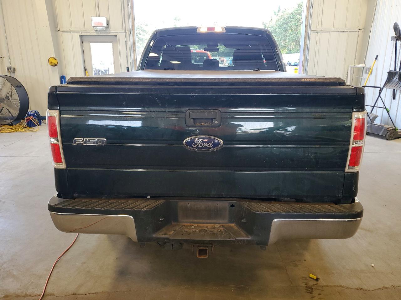 2014 Ford F150 Super Cab Зеленый vin: 1FTFX1EF5EFB13004