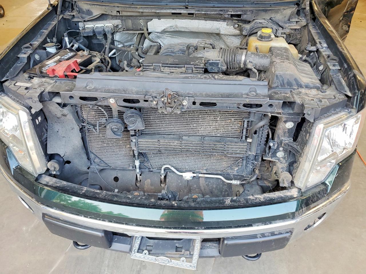 2014 Ford F150 Super Cab Зеленый vin: 1FTFX1EF5EFB13004