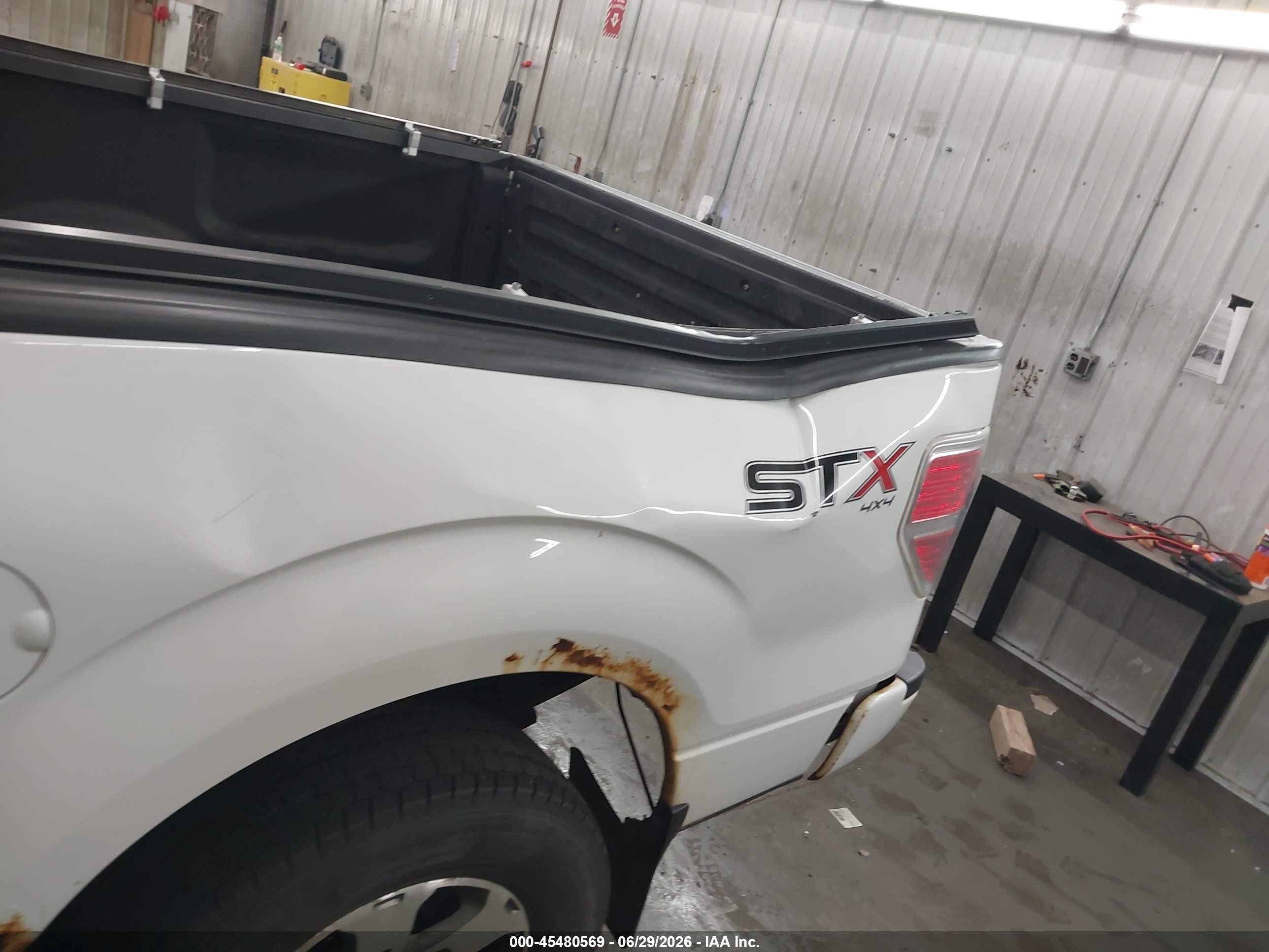 2014 Ford F-150 Fx4/lariat/stx/xl/xlt White vin: 1FTFX1EF5EFB69623