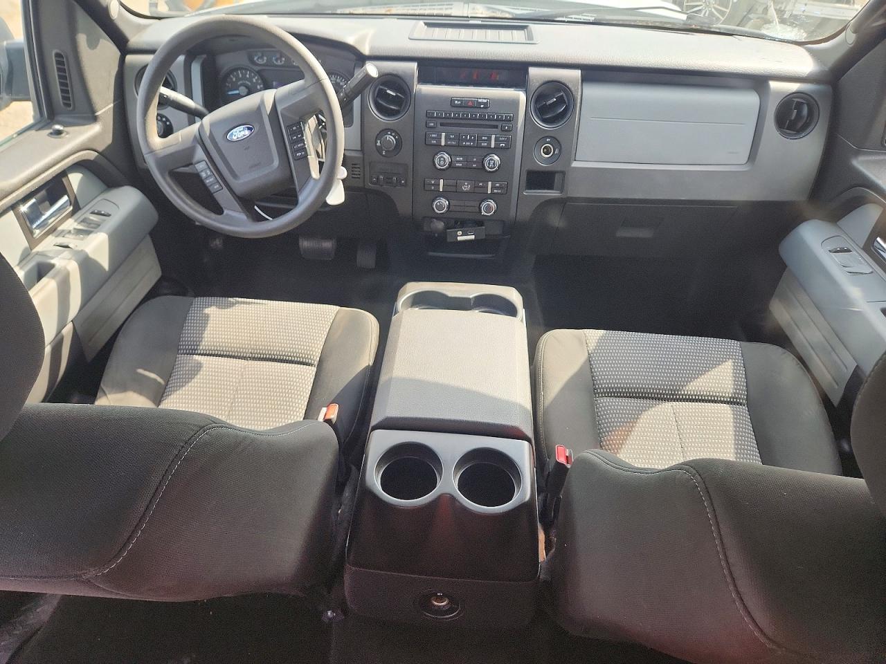 2014 Ford F150 Super Cab White vin: 1FTFX1EF5EFC46930