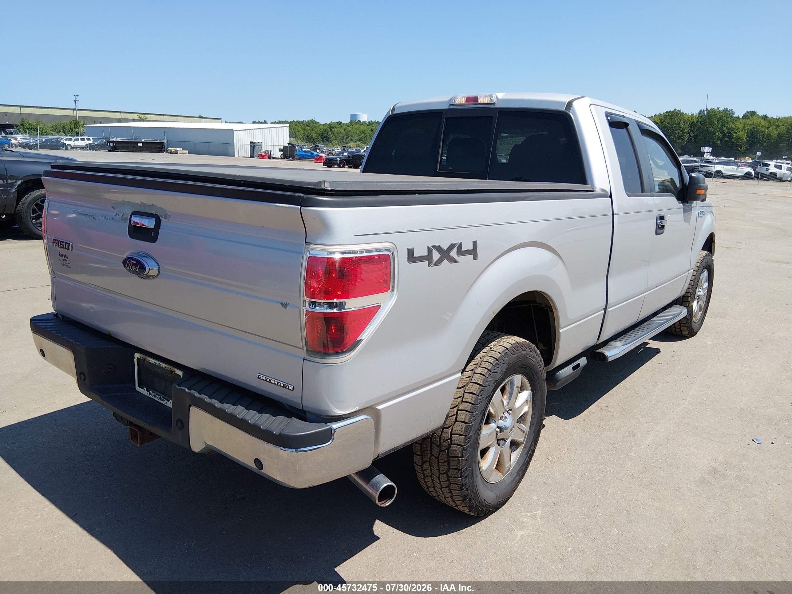 2014 Ford F-150 Xlt Silver vin: 1FTFX1EF5EKG19343