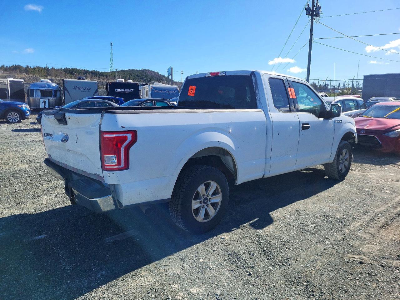 2015 Ford F150 Super Cab White vin: 1FTFX1EF5FFA63545