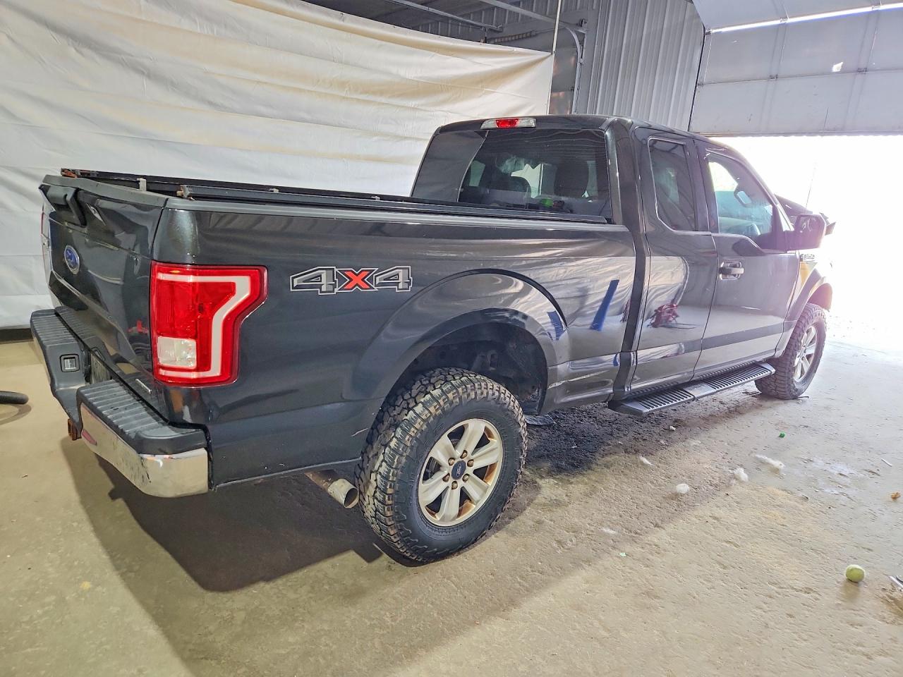 2015 Ford F150 Super Cab Black vin: 1FTFX1EF5FFA65585