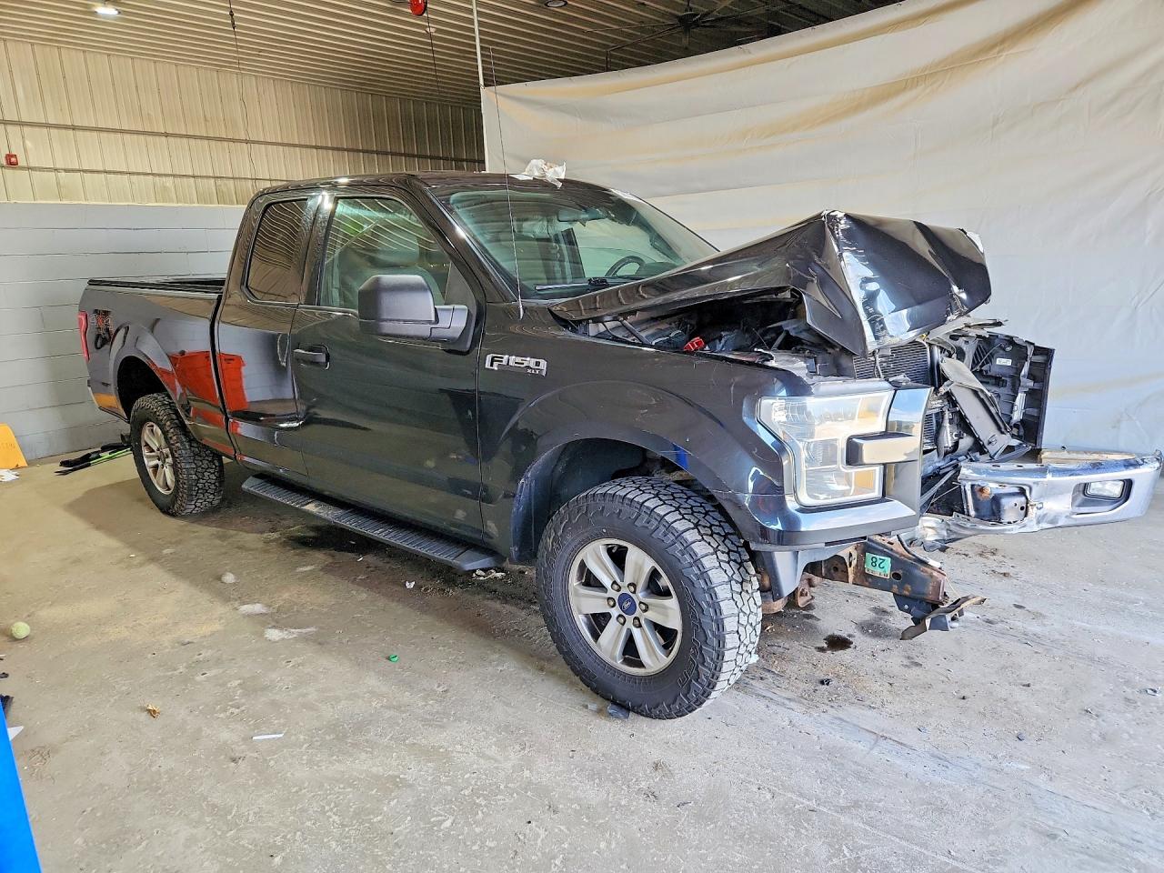 2015 Ford F150 Super Cab Black vin: 1FTFX1EF5FFA65585