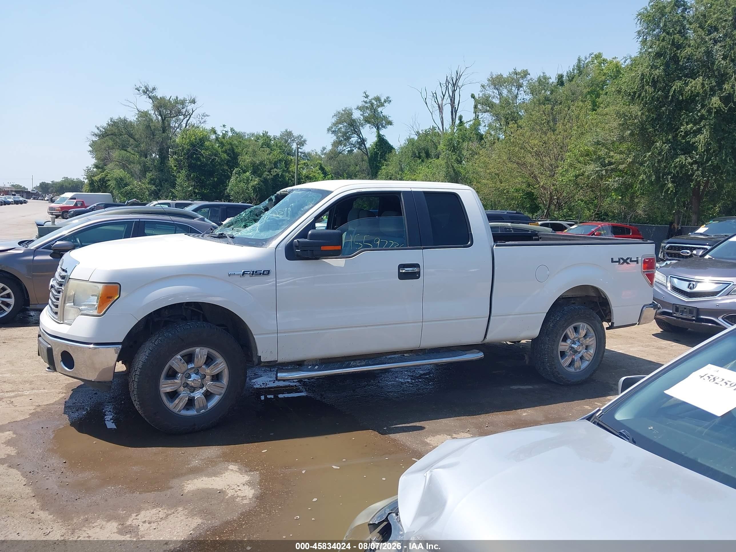 2011 Ford F-150 Xlt White vin: 1FTFX1EF6BFB10320