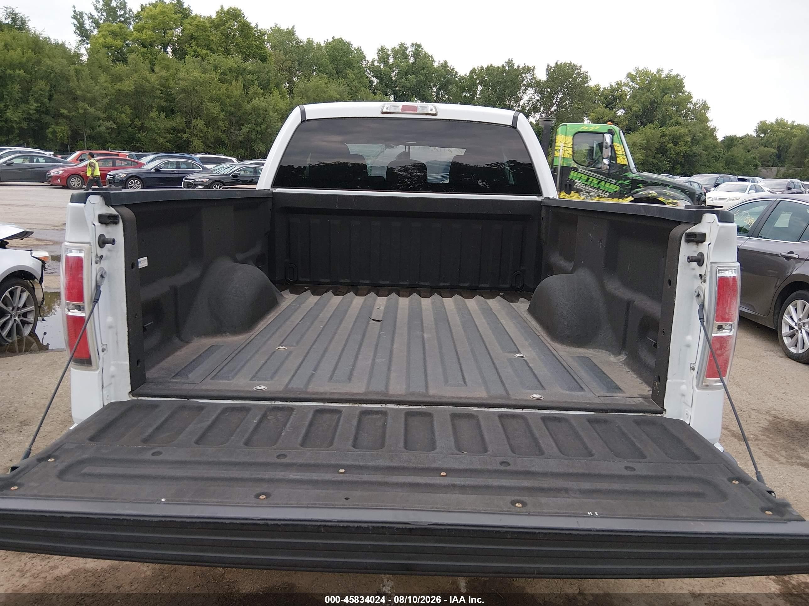 2011 Ford F-150 Xlt White vin: 1FTFX1EF6BFB10320
