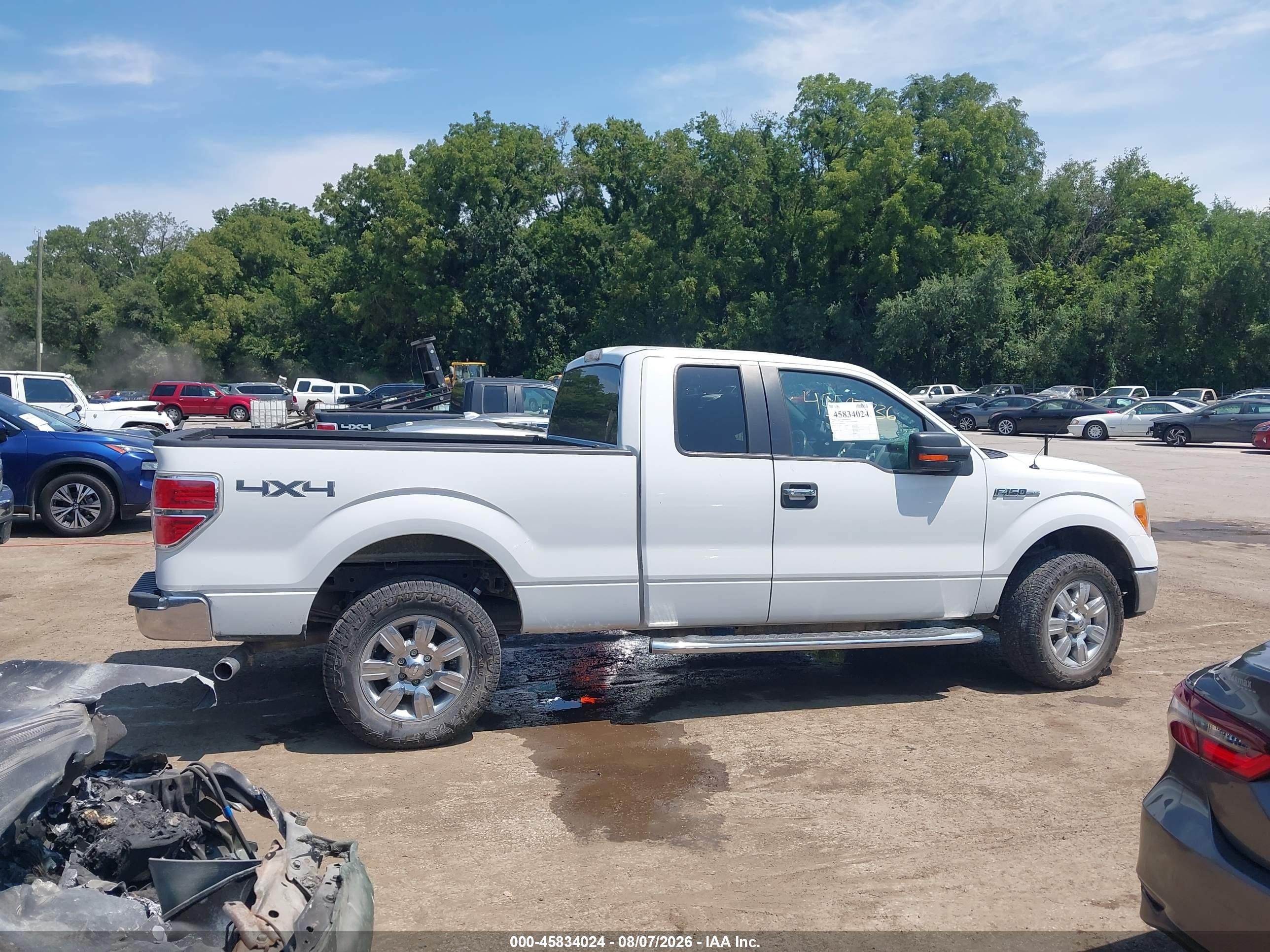2011 Ford F-150 Xlt White vin: 1FTFX1EF6BFB10320