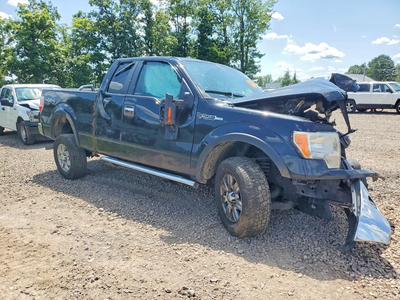 2011 Ford F150 Super Cab Black vin: 1FTFX1EF6BFB36996