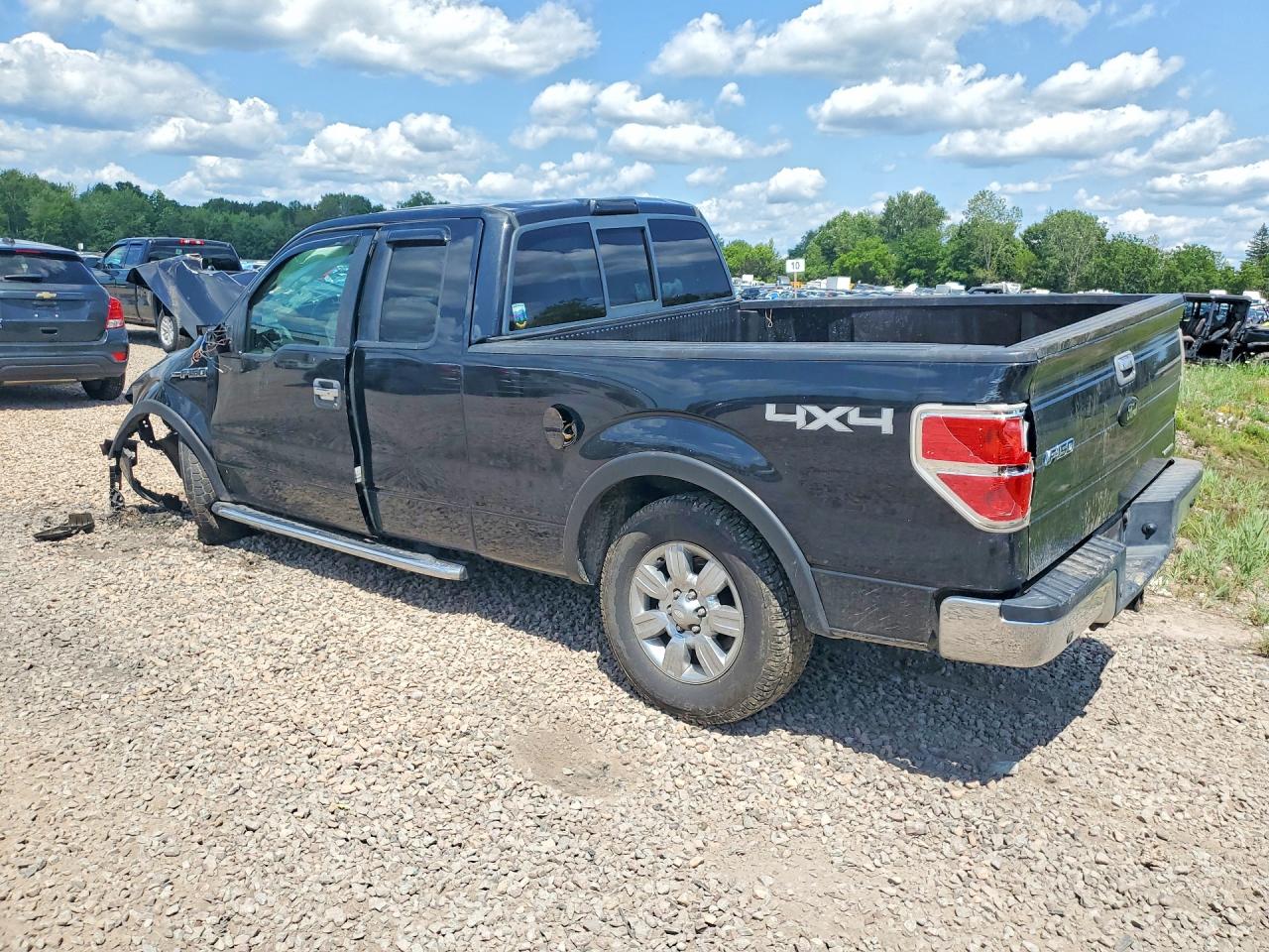 2011 Ford F150 Super Cab Black vin: 1FTFX1EF6BFB36996