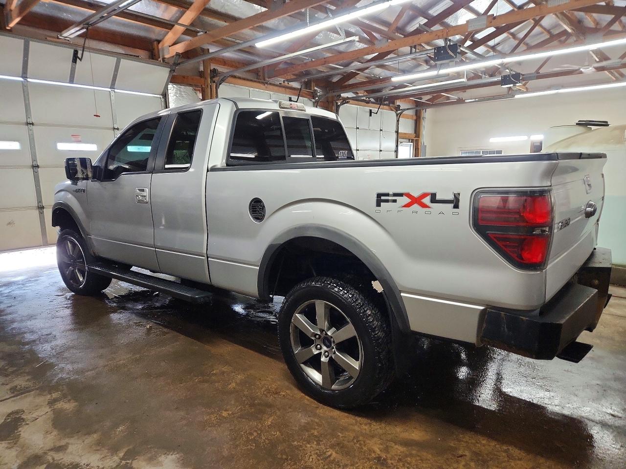 2011 Ford F150 Super Cab Серебряный vin: 1FTFX1EF6BFB38912